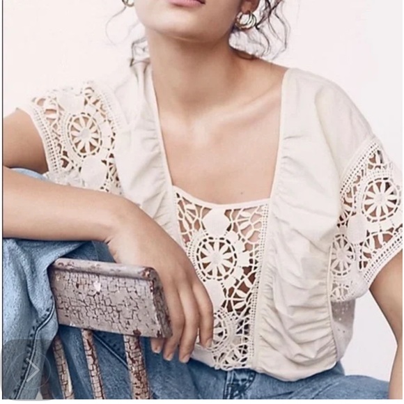 Free People Tops - Free People boho crochet open panel white mid-drift top. Xs-Med